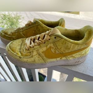 Yellow/Gold Velvet Nike Air 6.5Y/8W